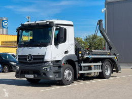 ⇒ Mercedes-benz Absetzkipper / Container Lkw gebraucht kaufen bei   ⛟