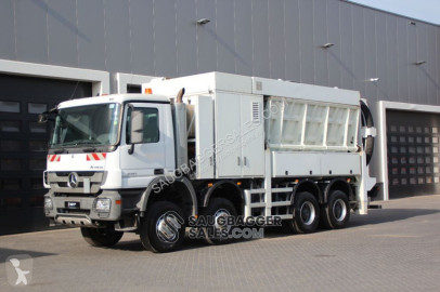 Camion aspirateur Mercedes