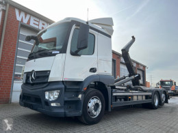 Camion polybenne Mercedes