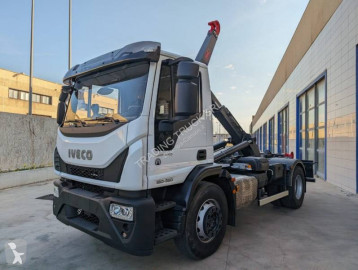 Camión portacontenedor de gancho Iveco