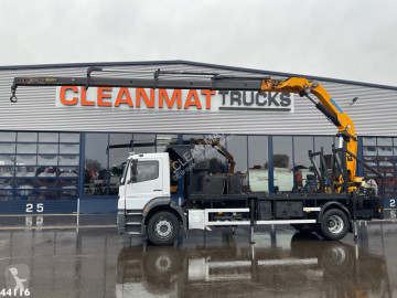 Camion grue Mercedes