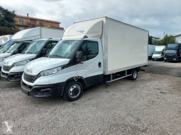 Camion fourgon polyfond Iveco