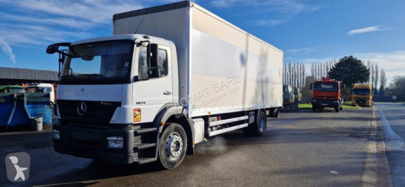 Camion fourgon polyfond Mercedes
