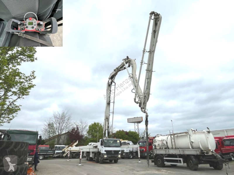 Camion Mercedes Actros 3241 B 8x4 Betonpumpe...