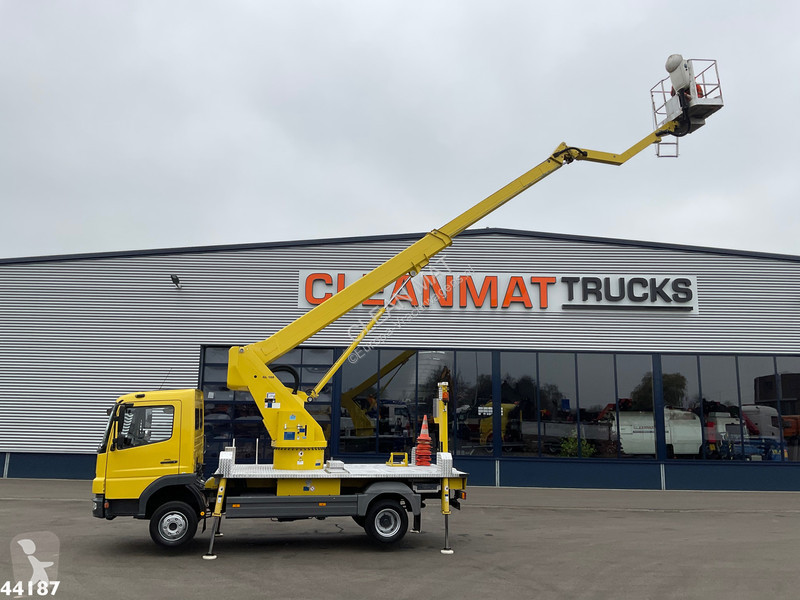 Camion Mercedes 815 Wumag Elevant 17 meter...