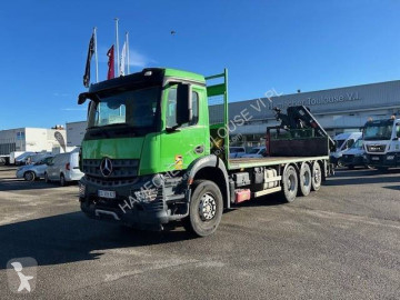 Camion grue standard Mercedes
