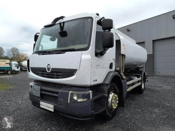 Camion citerne hydrocarbures Renault