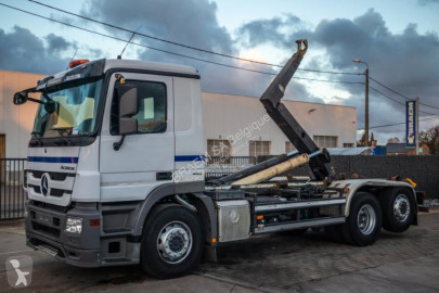 Camion polybenne Mercedes