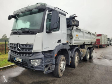 Camion benne Mercedes