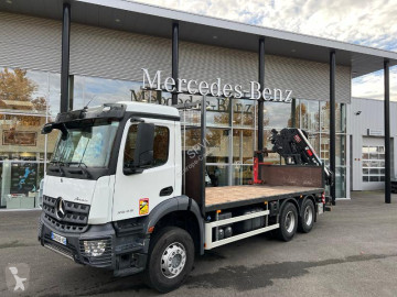 Camion grue Mercedes