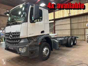 New Mercedes chassis truck