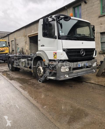 Camion Mercedes PORTEUR AXOR 1829