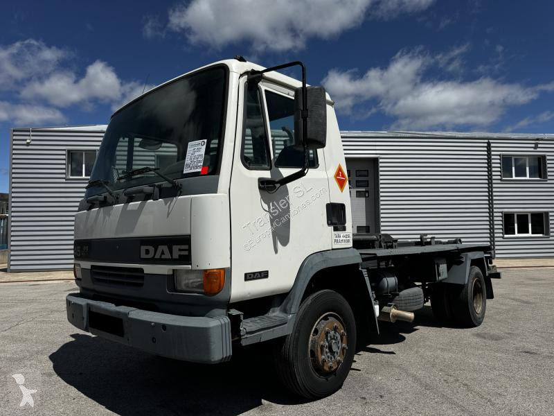 Camión DAF 210CS
