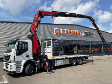 Camion grue Iveco