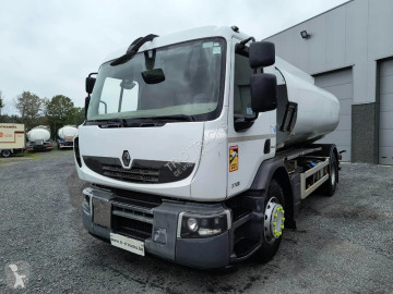 Camion citerne hydrocarbures Renault