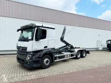 Camion polybenne Mercedes neuf