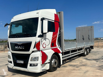 Camion porte engins MAN