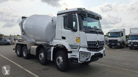 Camion béton Mercedes neuf