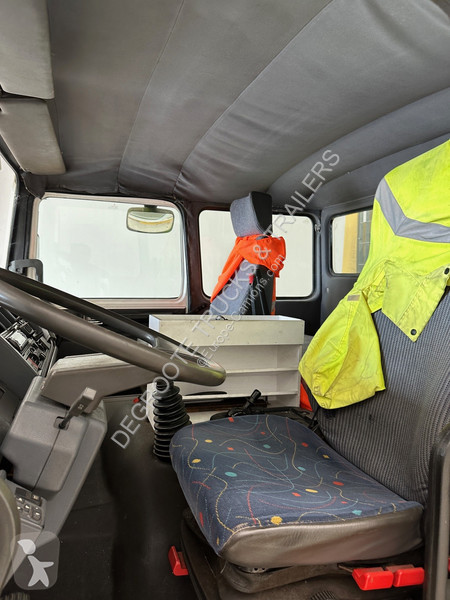 Kamion Renault 230
