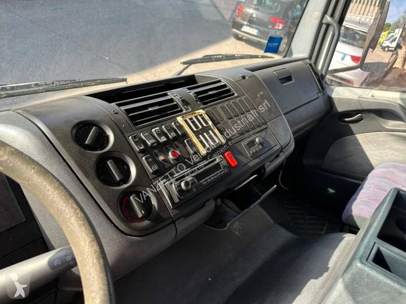 Vrachtwagen Mercedes