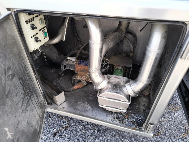Camion Renault 370 11000L INSULATED INOX TANK -...