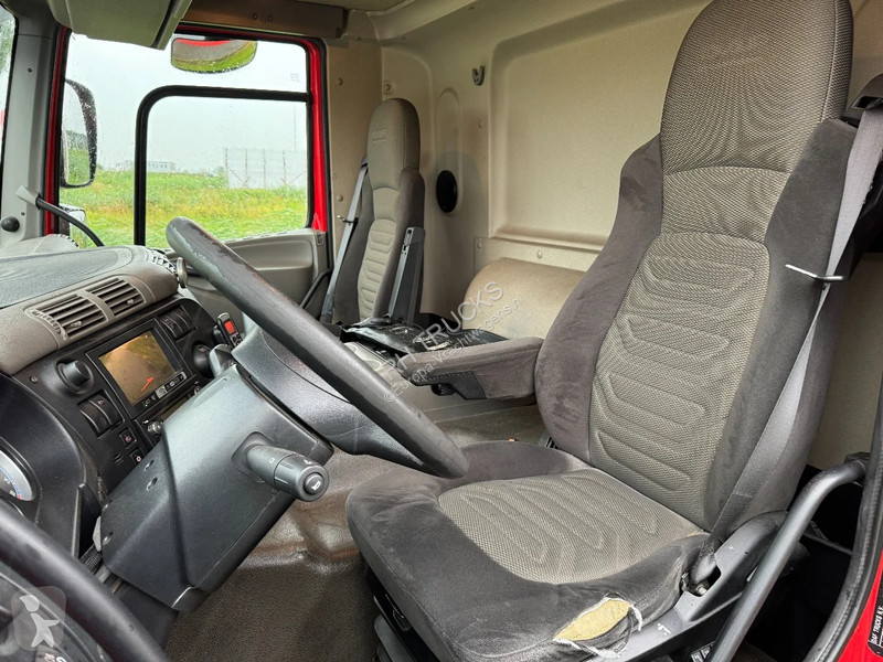 Kamion DAF 75310 4X2 + LAG HANGER DHOLLANDIA...