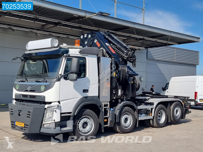 Camion Volvo 420 8X2 Repaired Damage Hiab...