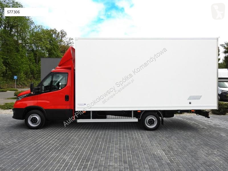 Kamion Iveco DAILY 35S18 NOWY KONTENER 10 PALET...