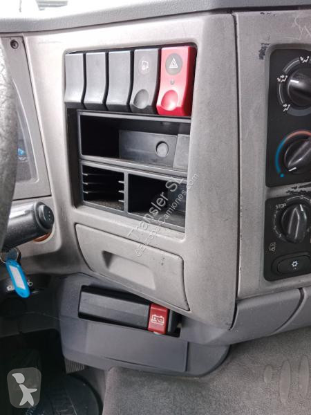 Kamion Renault 320.26 S