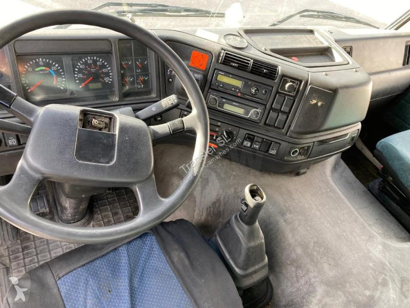 Kamion Volvo 340