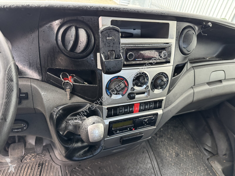 Kamion Iveco Daily 70C14D 4x2 Doka Daily 70C14D...