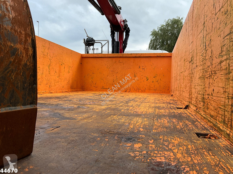 Camion Scania 320 HMF 12 Tonmeter Z-kraan +...