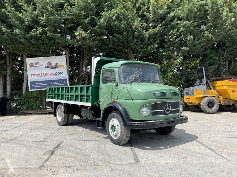 Kamion Mercedes 4X2 Tipper Manual Gear...