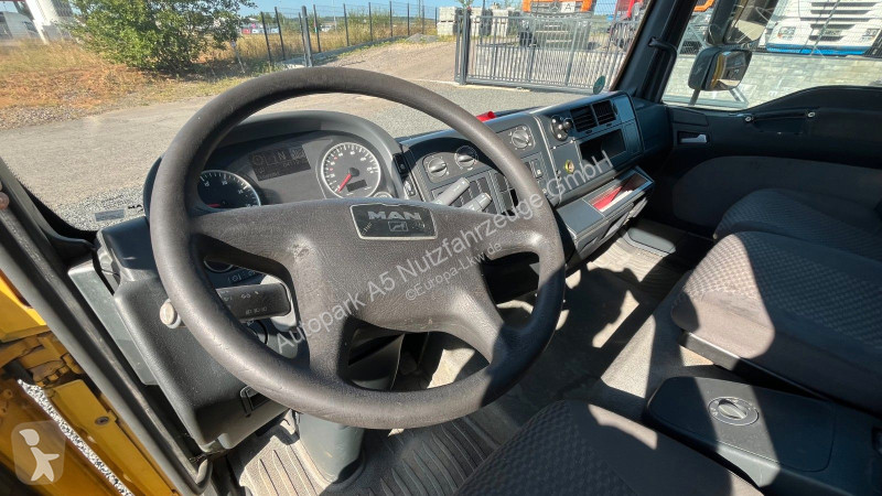 شاحنة MAN 10.180 Euro 4  Pferdetransporter Horse