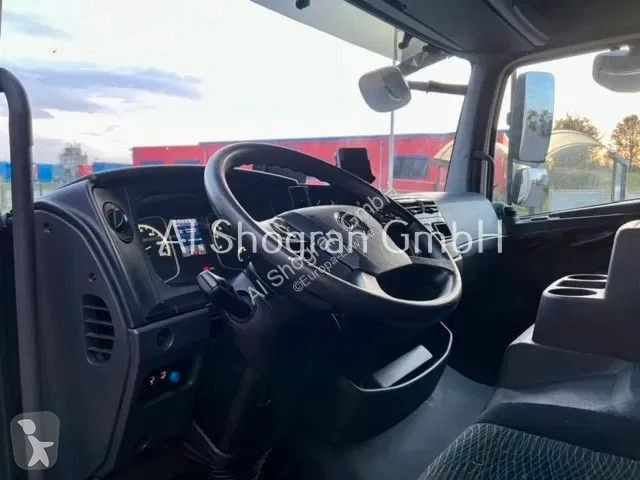 Vrachtwagen Mercedes 1218 Carrier Supra...