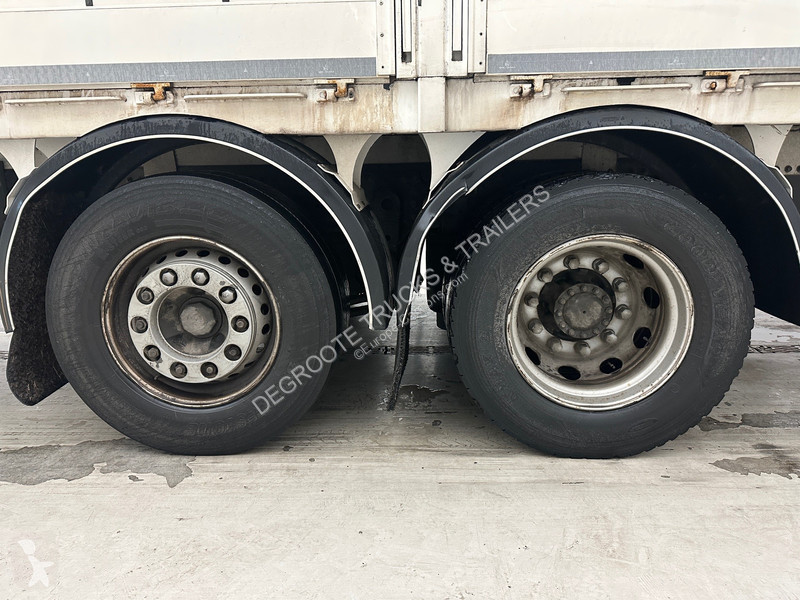 Kamion Volvo 300 - 6x2