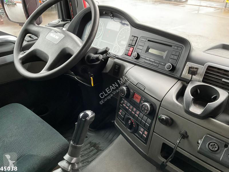 Kamion MAN 35.400 8x6 Euro 6 HMF 16 Tonmeter...