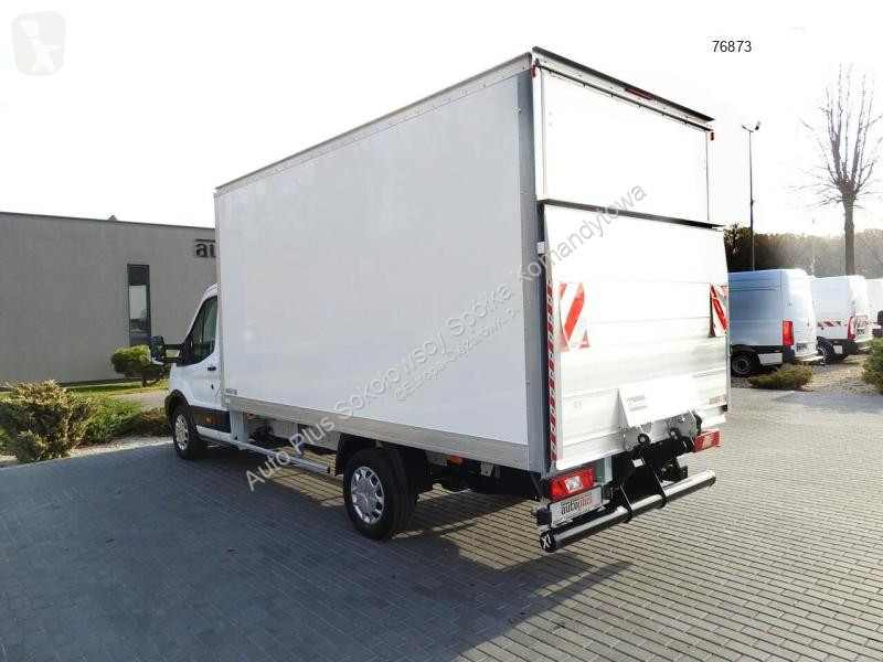 Camion Ford TRANSIT KONTENER WINDA 8 PALET...