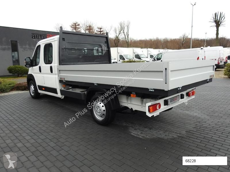 Véhicule utilitaire Peugeot BOXER SKRZYNIA...