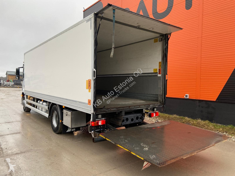 Kamion Mercedes 1827 4x2 BOX L=7538 mm