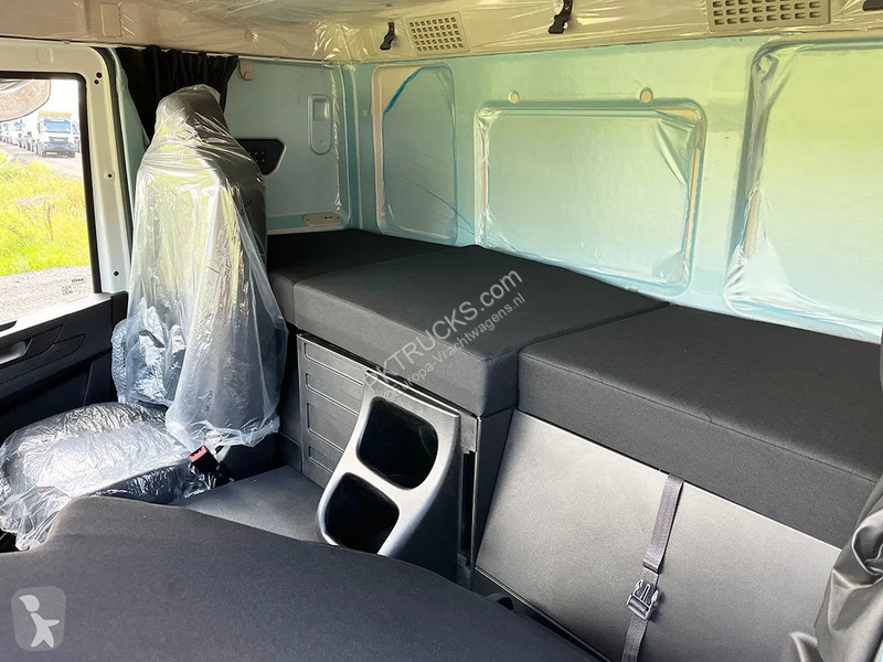 Camion Iveco T-Way AT380T47H Fuel Tank Truck (2...
