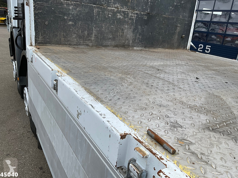 Camion Mercedes 4141 8x4 manual Hiab 32...