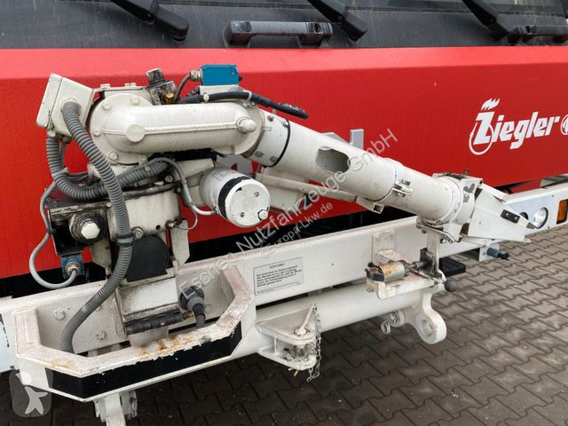 Camión MAN 38.000 AEG 8x8 Flugfeldlöschfahrzeug...