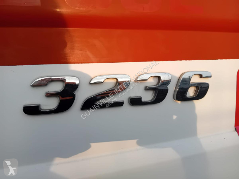 Camion Mercedes 3236