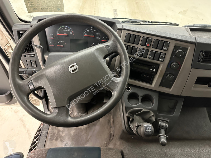 Camión Volvo FL 250