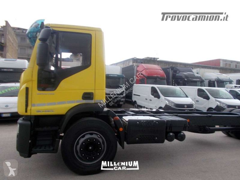 Camion Iveco 180E28 TELAIO 2019
