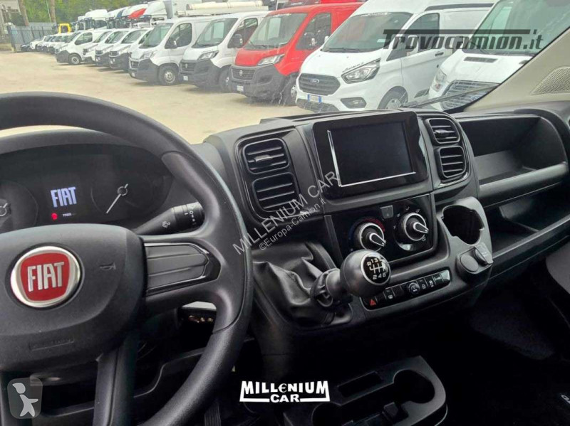Autoutilitară Fiat L2H1 KM 77000 2022