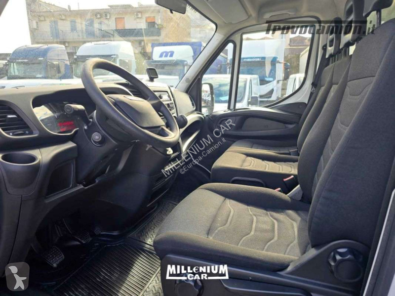 Veicolo commerciale Iveco 35-15 EURO 6 CELLA...