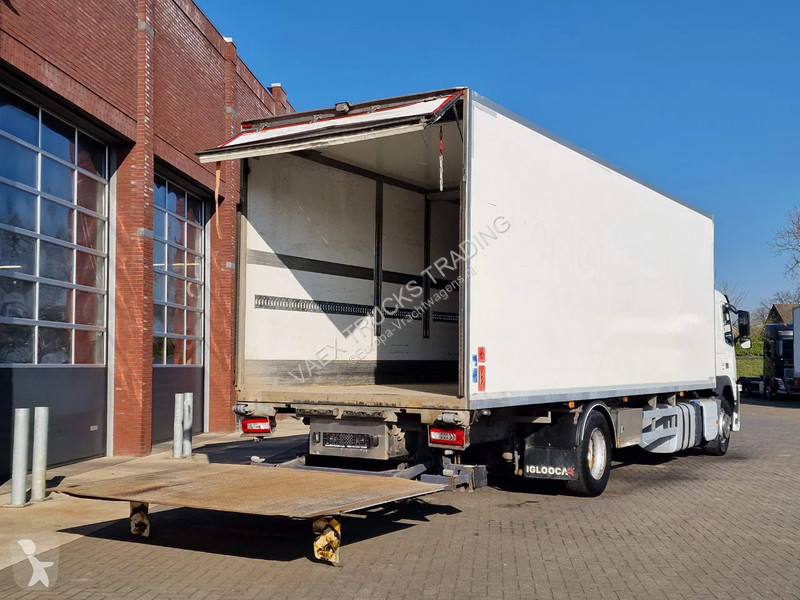 Kamion Volvo 330 4x2 - Carrier MT 18 Frigo -...