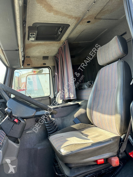 Camión Volvo 380
